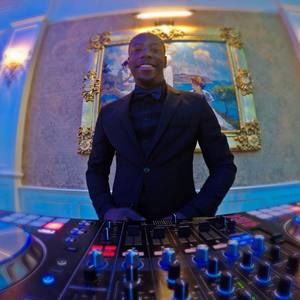 Meet your Posher, Kenneth